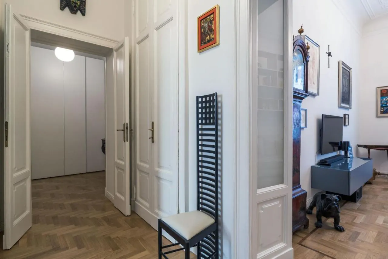 Easylife - Comoda Residenza Con Terrazzino Abitabile In Zona Sant Ambrogio Milan Apartment
