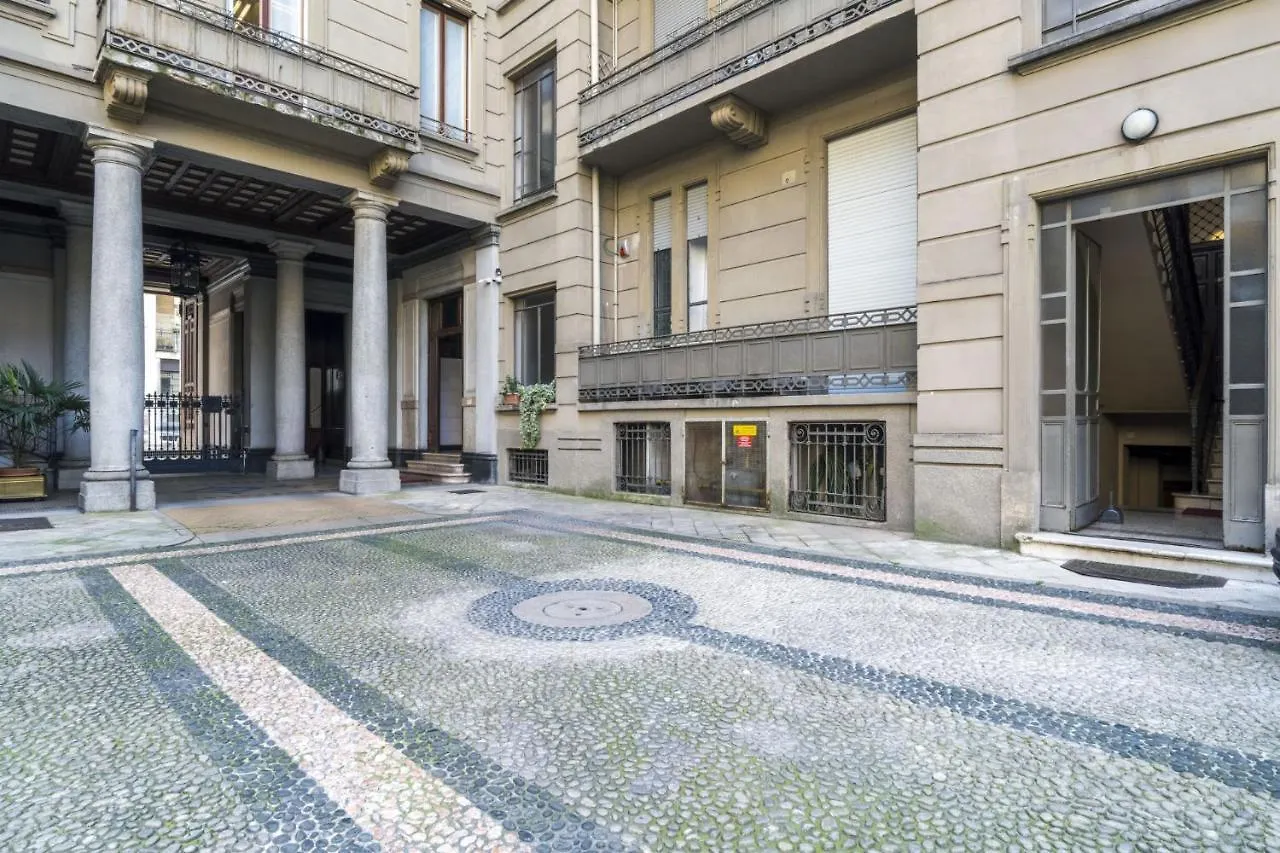 Easylife - Comoda Residenza Con Terrazzino Abitabile In Zona Sant Ambrogio Milan Apartment